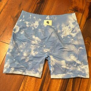 Darc sport workout shorts size M, blue & white. Never worn